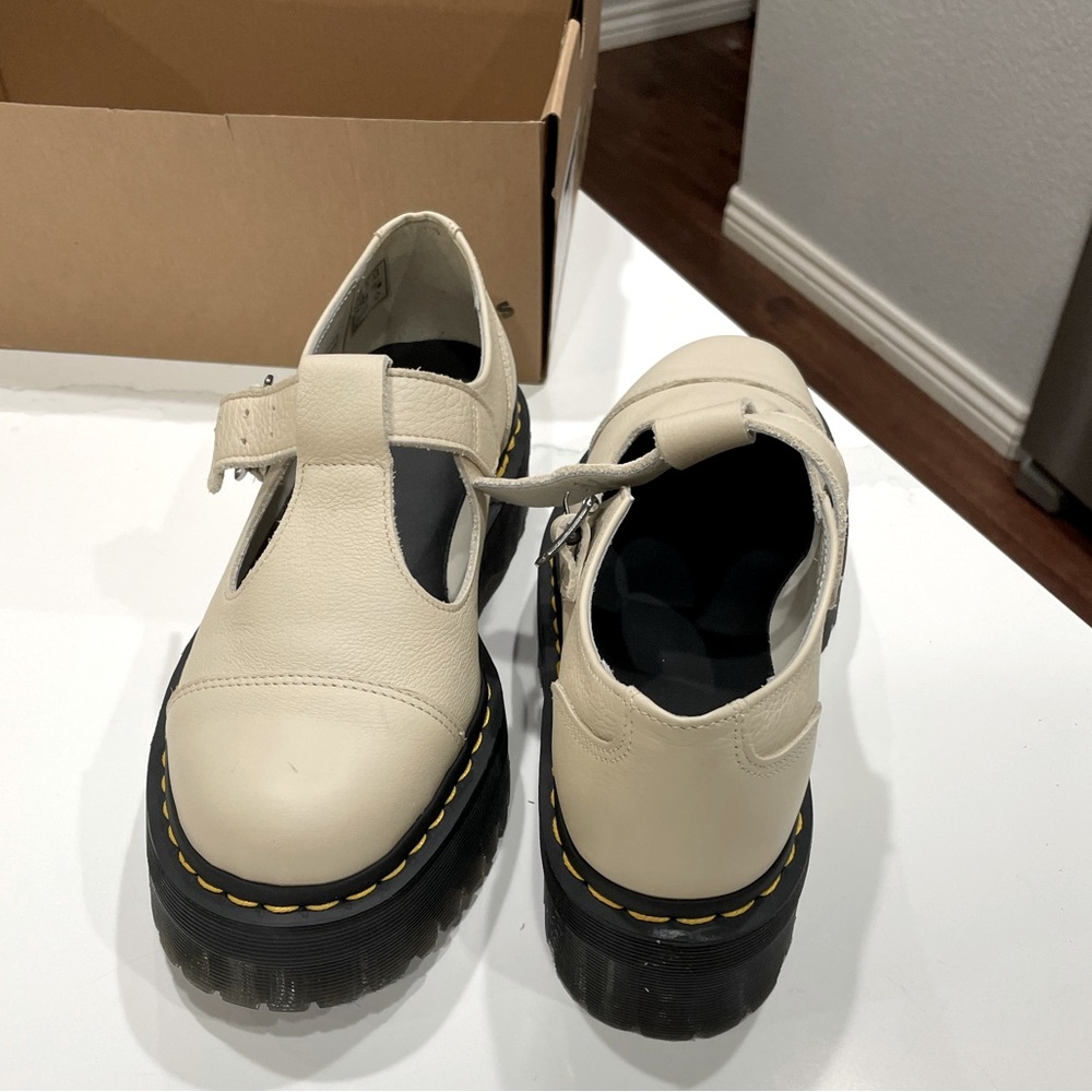 Dr Martins Doc Martins Women’s Size 8 Mary Janes. Bethan Retro Style